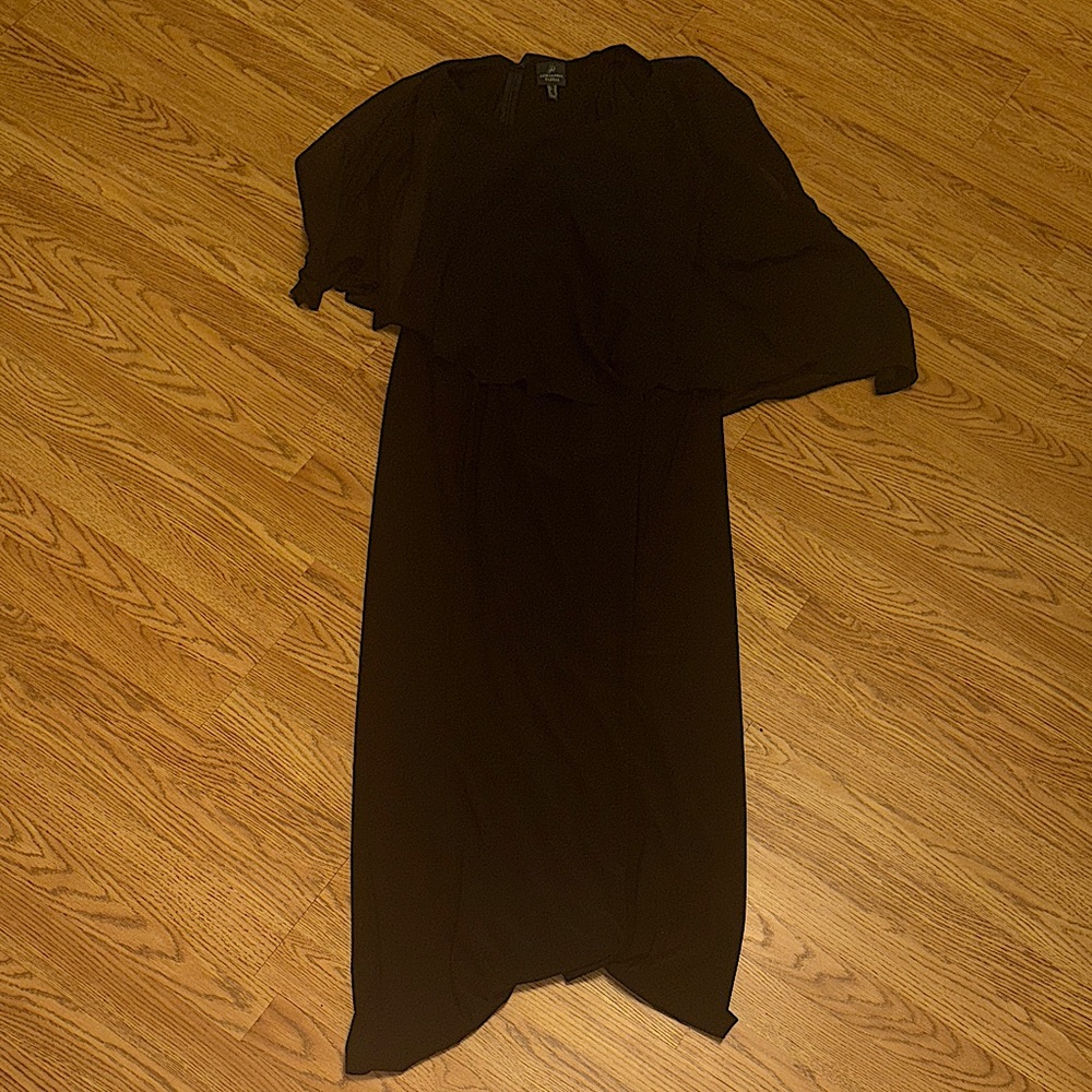 Adrianna Papell Back Zip Black Caped Dress (14M)